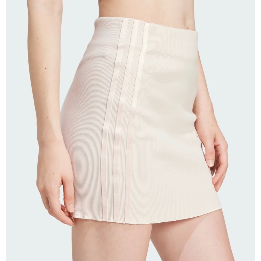 Adidas Originals Women's Elastic Waist Slim Fit Rib Mini Skirt Light Pink Size M